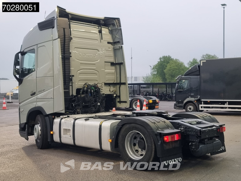 Volvo FH 460 FH 4X2 VEB+ 2x Tanks LED ACC - Dragbil: bild 2 Volvo FH 460 FH 4X2 VEB+ 2x Tanks LED ACC - Dragbil: bild 2