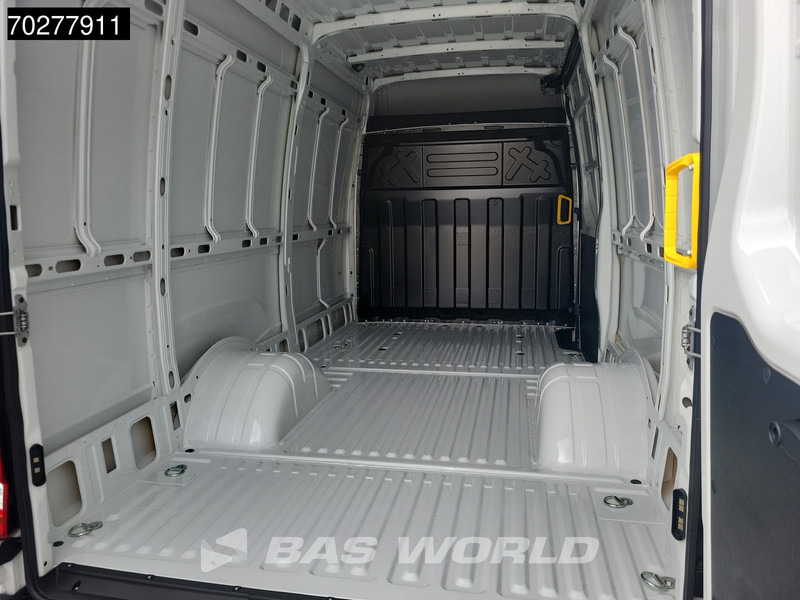 Iveco Daily 35C21 3.0L 210PK Automaat L2H2 Dubbellucht 3.5t Trekhaak LED ACC Navi Airco Camera Parkeersensoren Euro6 L2H2 12m3 A/C Towbar - Skåpbil: bild 5 Iveco Daily 35C21 3.0L 210PK Automaat L2H2 Dubbellucht 3.5t Trekhaak LED ACC Navi Airco Camera Parkeersensoren Euro6 L2H2 12m3 A/C Towbar - Skåpbil: bild 5