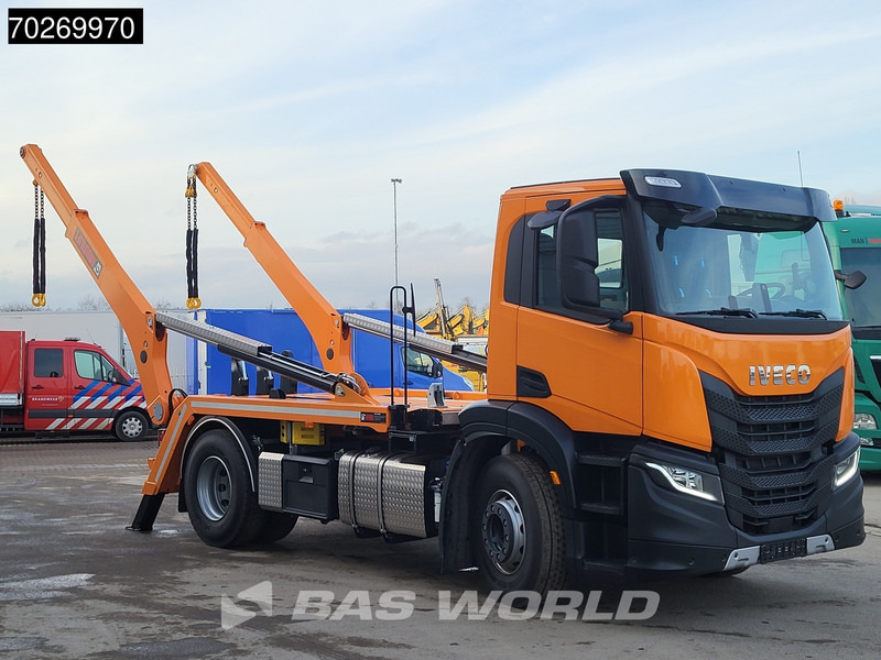 Iveco X-Way 360 4X2 NEW! HIAB 12tons skiploader Automatic Euro 6 - Liftdumper lastbil: bild 3 Iveco X-Way 360 4X2 NEW! HIAB 12tons skiploader Automatic Euro 6 - Liftdumper lastbil: bild 3