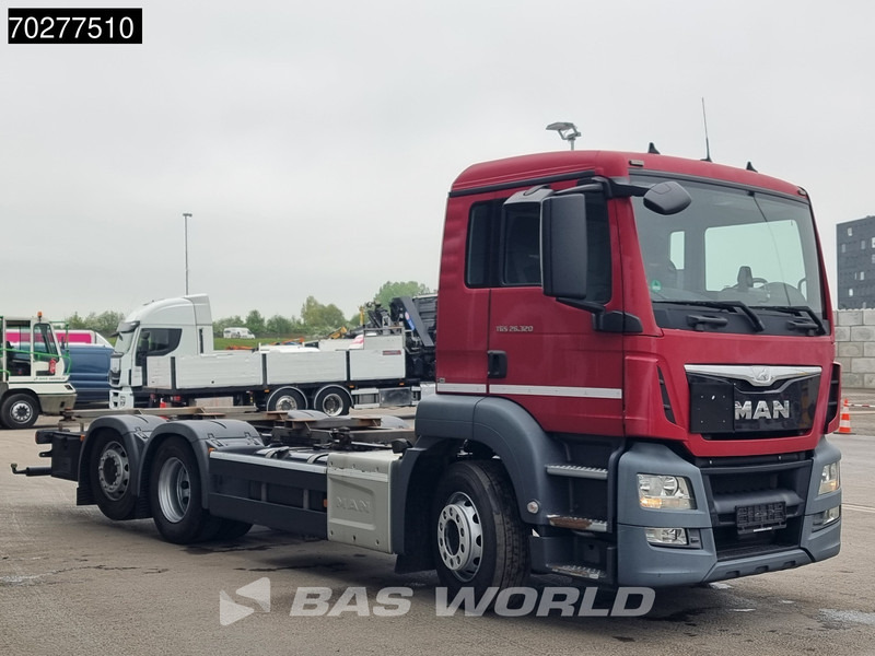 MAN TGS 26.320 6X2 BDF ADR Lift+lenkasche Automatic Euro 6 - Containerbil/ Växelflak lastbil: bild 3 MAN TGS 26.320 6X2 BDF ADR Lift+lenkasche Automatic Euro 6 - Containerbil/ Växelflak lastbil: bild 3