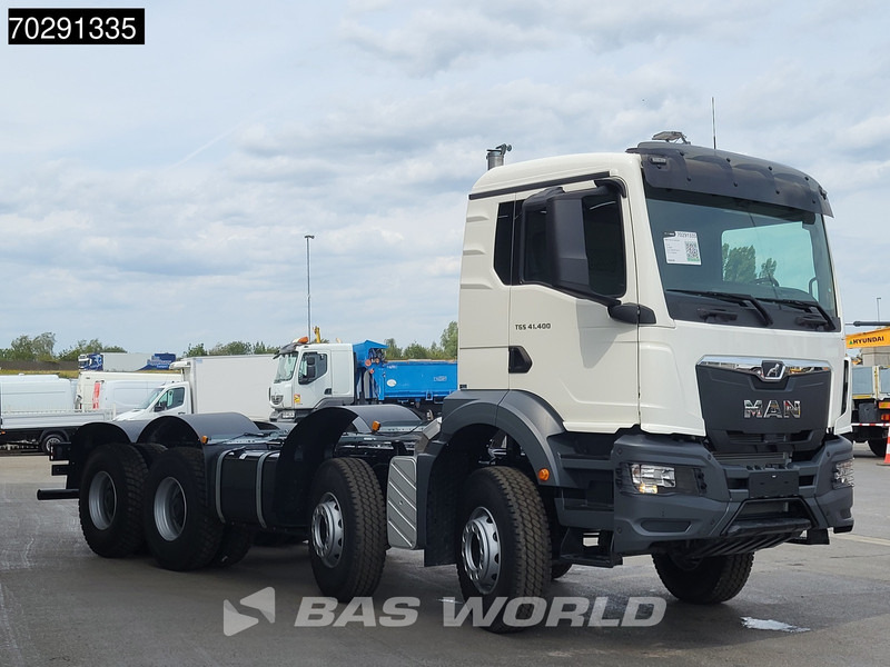 MAN TGS 41.400 8X4 New 8x4 chassis Engine PTO Steelsuspension Big-Axle Manual Euro 2 - Chassi lastbil: bild 3 MAN TGS 41.400 8X4 New 8x4 chassis Engine PTO Steelsuspension Big-Axle Manual Euro 2 - Chassi lastbil: bild 3