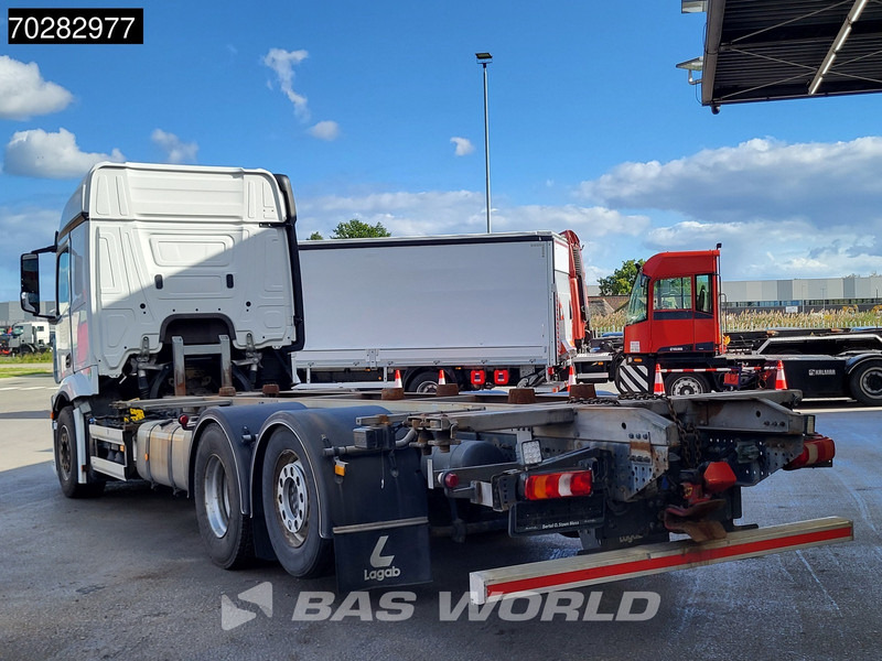 Mercedes-Benz Actros 2548 Actros 6X2 BROKEN ENGINE Lift-Axle Xenon Automatic Euro 6 - Containerbil/ Växelflak lastbil: bild 2 Mercedes-Benz Actros 2548 Actros 6X2 BROKEN ENGINE Lift-Axle Xenon Automatic Euro 6 - Containerbil/ Växelflak lastbil: bild 2