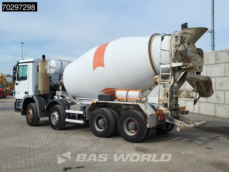 Mercedes-Benz Actros 3236 8X4 9m3 Liebherr 3-Pedals Steelsuspension Big-Axle Euro 3 - Betongbil: bild 2 Mercedes-Benz Actros 3236 8X4 9m3 Liebherr 3-Pedals Steelsuspension Big-Axle Euro 3 - Betongbil: bild 2