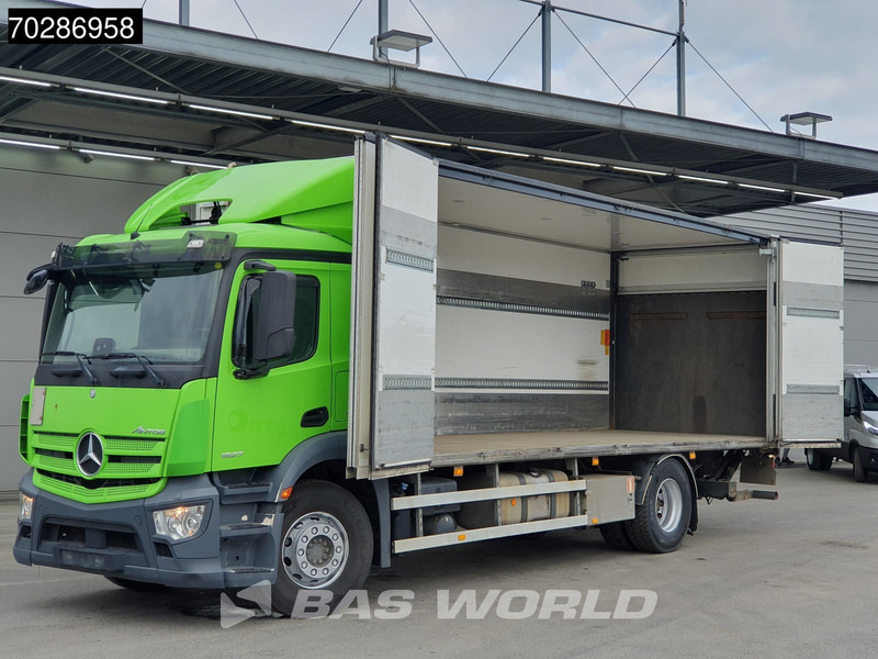 Mercedes-Benz Antos 1827 Antos 4X2 2000kg Ladebordwand Automatic Xenon Euro 6 - Lastbil med skåp: bild 3 Mercedes-Benz Antos 1827 Antos 4X2 2000kg Ladebordwand Automatic Xenon Euro 6 - Lastbil med skåp: bild 3