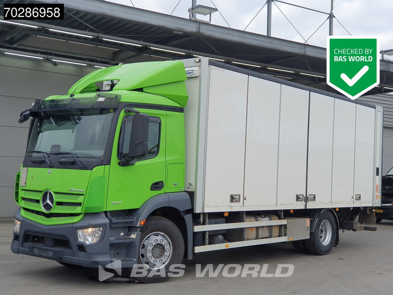 Mercedes-Benz Antos 1827 Antos 4X2 2000kg Ladebordwand Automatic Xenon Euro 6 - Lastbil med skåp: bild 1 Mercedes-Benz Antos 1827 Antos 4X2 2000kg Ladebordwand Automatic Xenon Euro 6 - Lastbil med skåp: bild 1