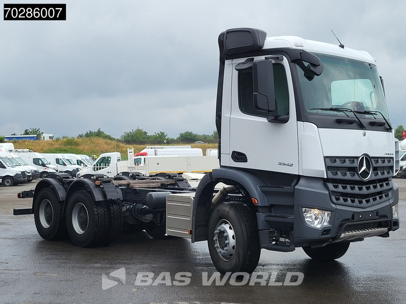 Mercedes-Benz Arocs 3342 6X4 NEW 6x4 chassis Big-Axle Automatic Steel suspension Euro 3 - Chassi lastbil: bild 3 Mercedes-Benz Arocs 3342 6X4 NEW 6x4 chassis Big-Axle Automatic Steel suspension Euro 3 - Chassi lastbil: bild 3