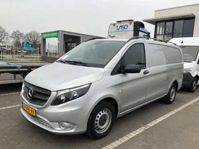 Mercedes-Benz Atego 816 4X2 8tonner Manual Ladebordwand Euro 5 - Lastbil med skåp: bild 1 Mercedes-Benz Atego 816 4X2 8tonner Manual Ladebordwand Euro 5 - Lastbil med skåp: bild 1