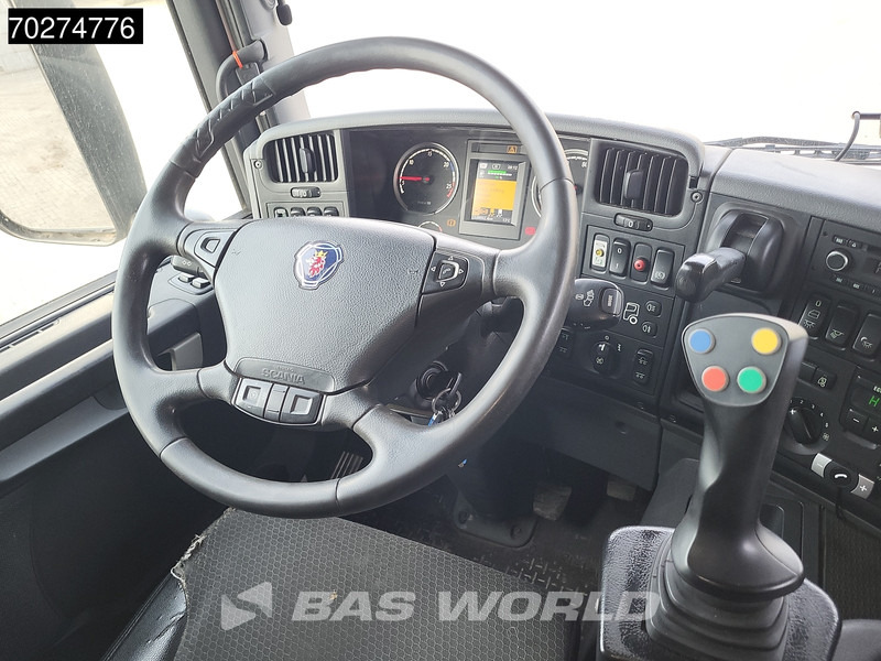 Interior photo 1: Lastväxlare lastbil Scania P280 6X2 NL-Truck Allison Retarder Lift+Lenkachse Haller SeitenLader