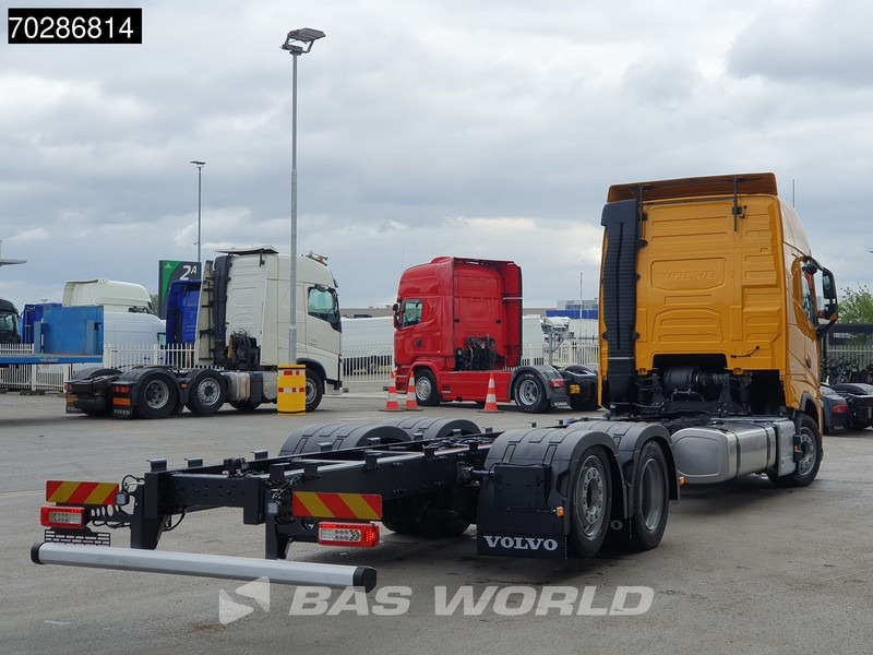 Volvo FH 460 6X2 NEW chassis! Full air Suspension Lift-Axle Navi ACC LED Euro 6 - Chassi lastbil: bild 5 Volvo FH 460 6X2 NEW chassis! Full air Suspension Lift-Axle Navi ACC LED Euro 6 - Chassi lastbil: bild 5