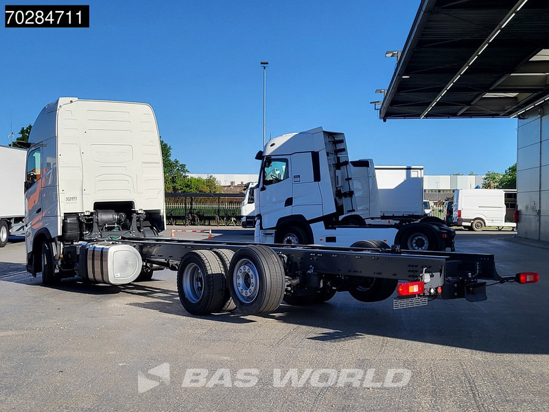 Volvo FH 62 R AERO 6X2 NEW Horsetruck chassis Lift+Lenkachse Dynamic Steering Mirror cam Euro 6 - Chassi lastbil: bild 2 Volvo FH 62 R AERO 6X2 NEW Horsetruck chassis Lift+Lenkachse Dynamic Steering Mirror cam Euro 6 - Chassi lastbil: bild 2