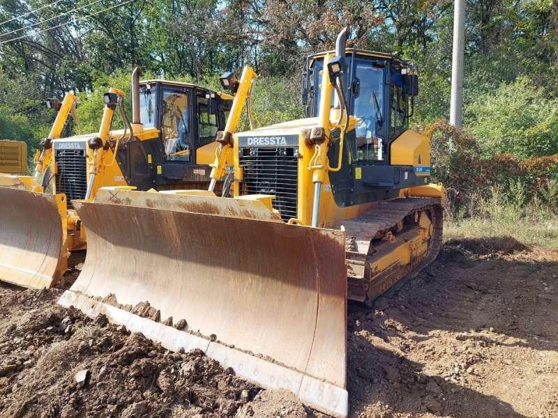 Dressta TD-15M SERIES2 - Bulldozer: bild 1 Dressta TD-15M SERIES2 - Bulldozer: bild 1