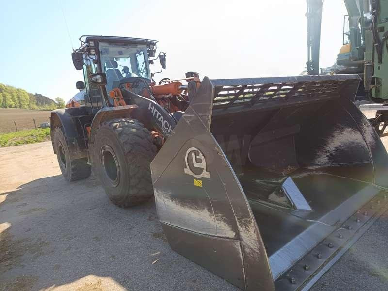 Hitachi ZW220-7 - Hjullastare: bild 2 Hitachi ZW220-7 - Hjullastare: bild 2