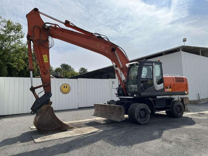 Hitachi ZX210W-3 - Grävmaskin på däck: bild 3 Hitachi ZX210W-3 - Grävmaskin på däck: bild 3