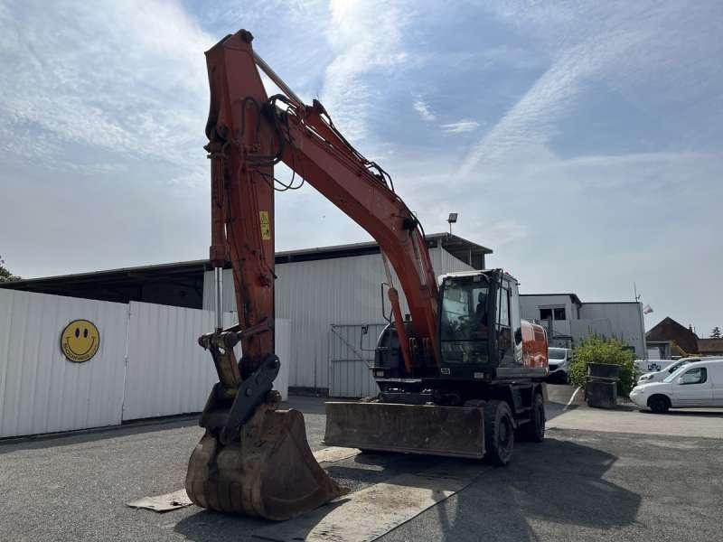 Hitachi ZX210W-3 - Grävmaskin på däck: bild 2 Hitachi ZX210W-3 - Grävmaskin på däck: bild 2