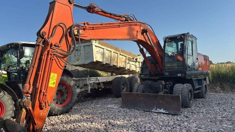 Hitachi ZX210W-3 - Grävmaskin på däck: bild 2 Hitachi ZX210W-3 - Grävmaskin på däck: bild 2