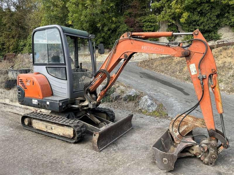 Hitachi ZX25 CLR - Minigrävmaskin: bild 1 Hitachi ZX25 CLR - Minigrävmaskin: bild 1