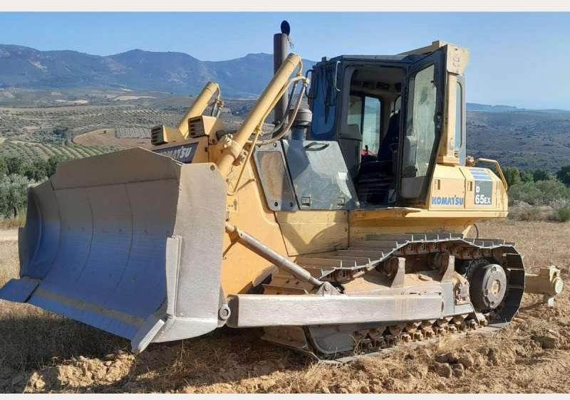 Komatsu D65EX-15 - Bulldozer: bild 1 Komatsu D65EX-15 - Bulldozer: bild 1