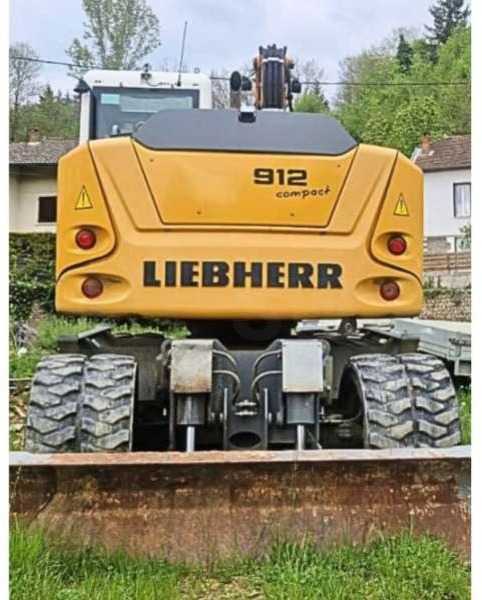 Liebherr A912 COMPACT - Grävmaskin på däck: bild 4 Liebherr A912 COMPACT - Grävmaskin på däck: bild 4