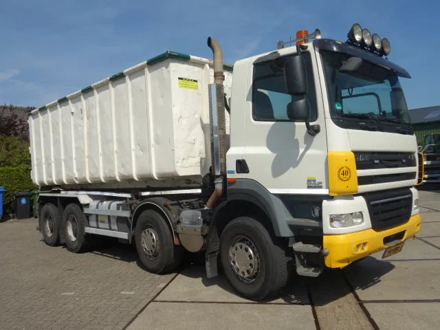 DAF CF 410 8X4 NCH CONTAINER SYSTEEM 32 TON 90 graden silo containers - Lastbil med kabelsystem: bild 4 DAF CF 410 8X4 NCH CONTAINER SYSTEEM 32 TON 90 graden silo containers - Lastbil med kabelsystem: bild 4