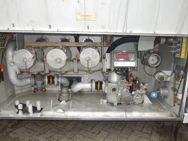 Tankbil Scania R380 6X2 19200 LITER TANK,MANUAL GEARBOX: bild 6