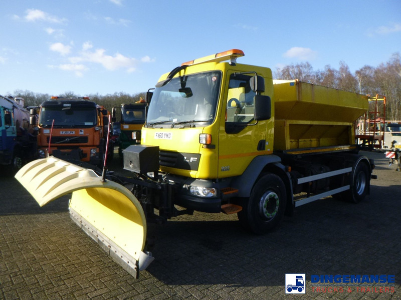 DAF LF 55.220 4x2 RHD gritter / snow plough - Plogbil: bild 1 DAF LF 55.220 4x2 RHD gritter / snow plough - Plogbil: bild 1