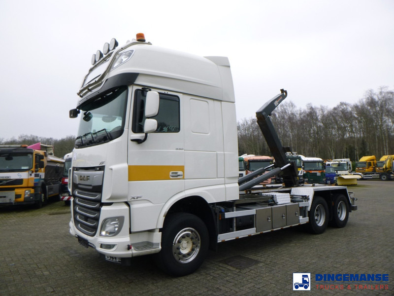 DAF XF 530 6x2 Euro 6 VDL container hook - Lastväxlare lastbil: bild 1 DAF XF 530 6x2 Euro 6 VDL container hook - Lastväxlare lastbil: bild 1