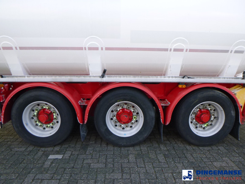 Feldbinder Jet fuel tank 40 m3 / 1 comp + pump - Tanksläp: bild 5 Feldbinder Jet fuel tank 40 m3 / 1 comp + pump - Tanksläp: bild 5