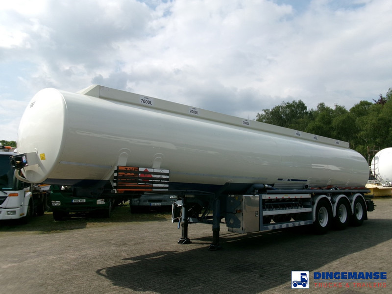 LAG Fuel tank alu 44.5 m3 / 6 + pump - Tanktrailer: bild 1 LAG Fuel tank alu 44.5 m3 / 6 + pump - Tanktrailer: bild 1