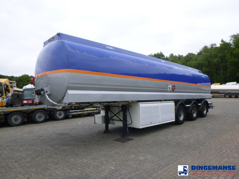 LAG Fuel tank alu 50.5 m3 / 3 comp + pump - Tanksläp: bild 1 LAG Fuel tank alu 50.5 m3 / 3 comp + pump - Tanksläp: bild 1