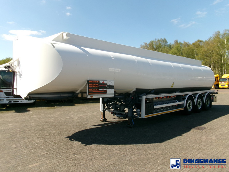 Lakeland Fuel tank alu 42.8 m3 / 6 comp + pump - Tanktrailer: bild 1 Lakeland Fuel tank alu 42.8 m3 / 6 comp + pump - Tanktrailer: bild 1