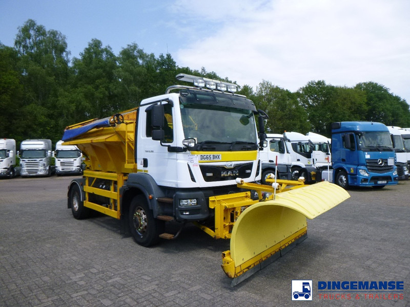 MAN TGM 18.290 4X4 RHD gritter / snow plough - Plogbil: bild 2 MAN TGM 18.290 4X4 RHD gritter / snow plough - Plogbil: bild 2