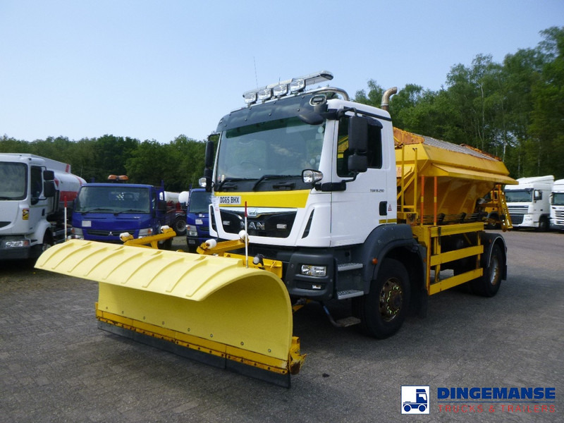 MAN TGM 18.290 4X4 RHD gritter / snow plough - Plogbil: bild 1 MAN TGM 18.290 4X4 RHD gritter / snow plough - Plogbil: bild 1