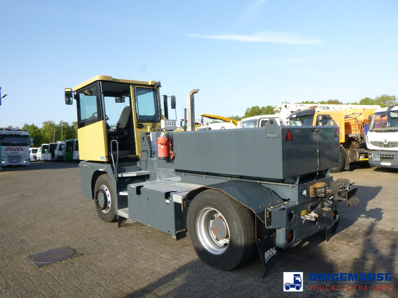 MOL RM 255 4X4 terminal drawbar tractor 150 ton - Terminaltraktor: bild 3 MOL RM 255 4X4 terminal drawbar tractor 150 ton - Terminaltraktor: bild 3
