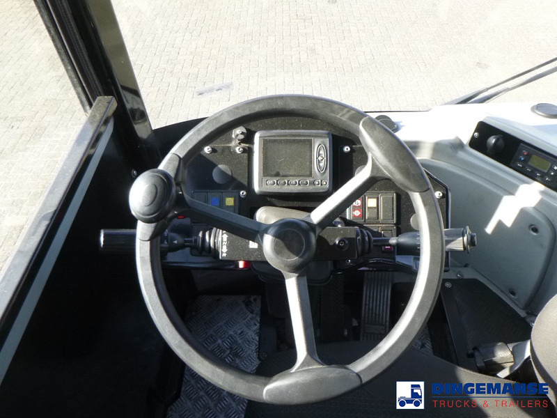 Terminaltraktor MOL RM 255 4X4 terminal drawbar tractor 150 ton: bild 9