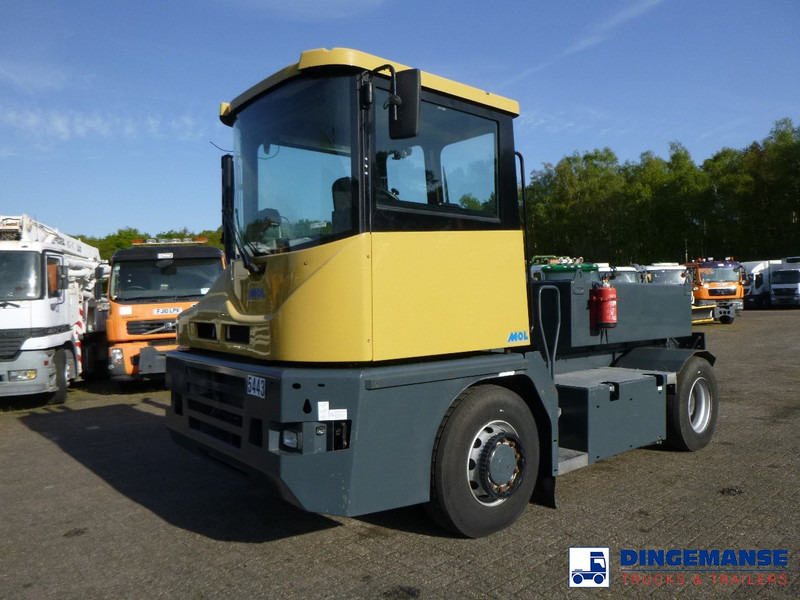 MOL RM 255 4X4 terminal drawbar tractor 150 ton - Terminaltraktor: bild 1 MOL RM 255 4X4 terminal drawbar tractor 150 ton - Terminaltraktor: bild 1
