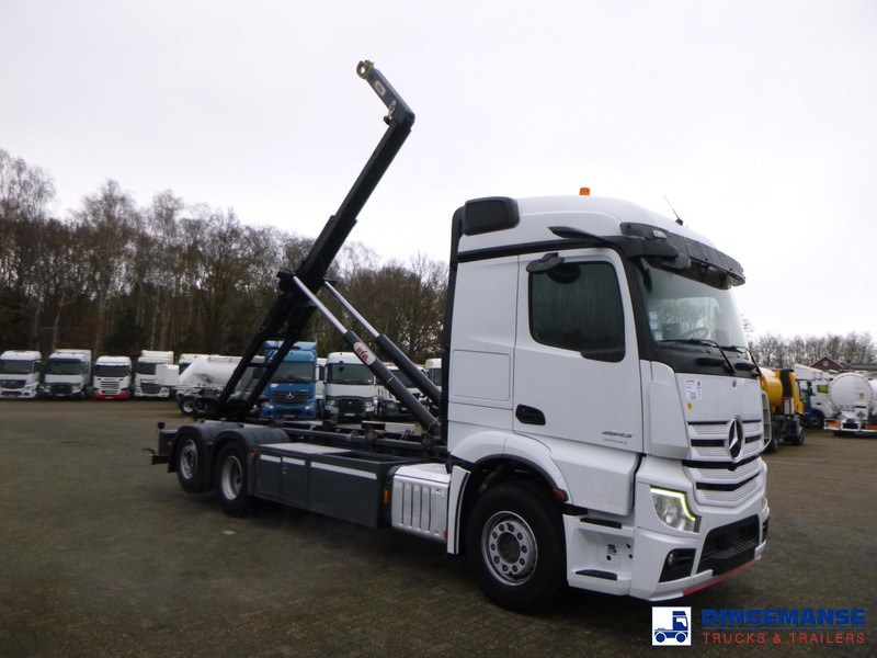 Mercedes-Benz Actros 2843 6x2 Hyva container hook 20t - Lastväxlare lastbil: bild 2 Mercedes-Benz Actros 2843 6x2 Hyva container hook 20t - Lastväxlare lastbil: bild 2