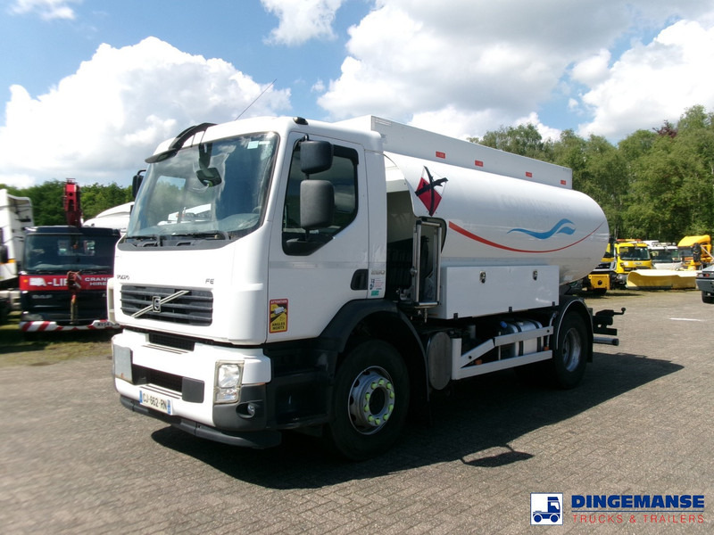 Volvo FE 260 4x2 dxi fuel tank 13.3 m3 / 4 comp / ADR 21-06-2024 - Tankbil: bild 1 Volvo FE 260 4x2 dxi fuel tank 13.3 m3 / 4 comp / ADR 21-06-2024 - Tankbil: bild 1