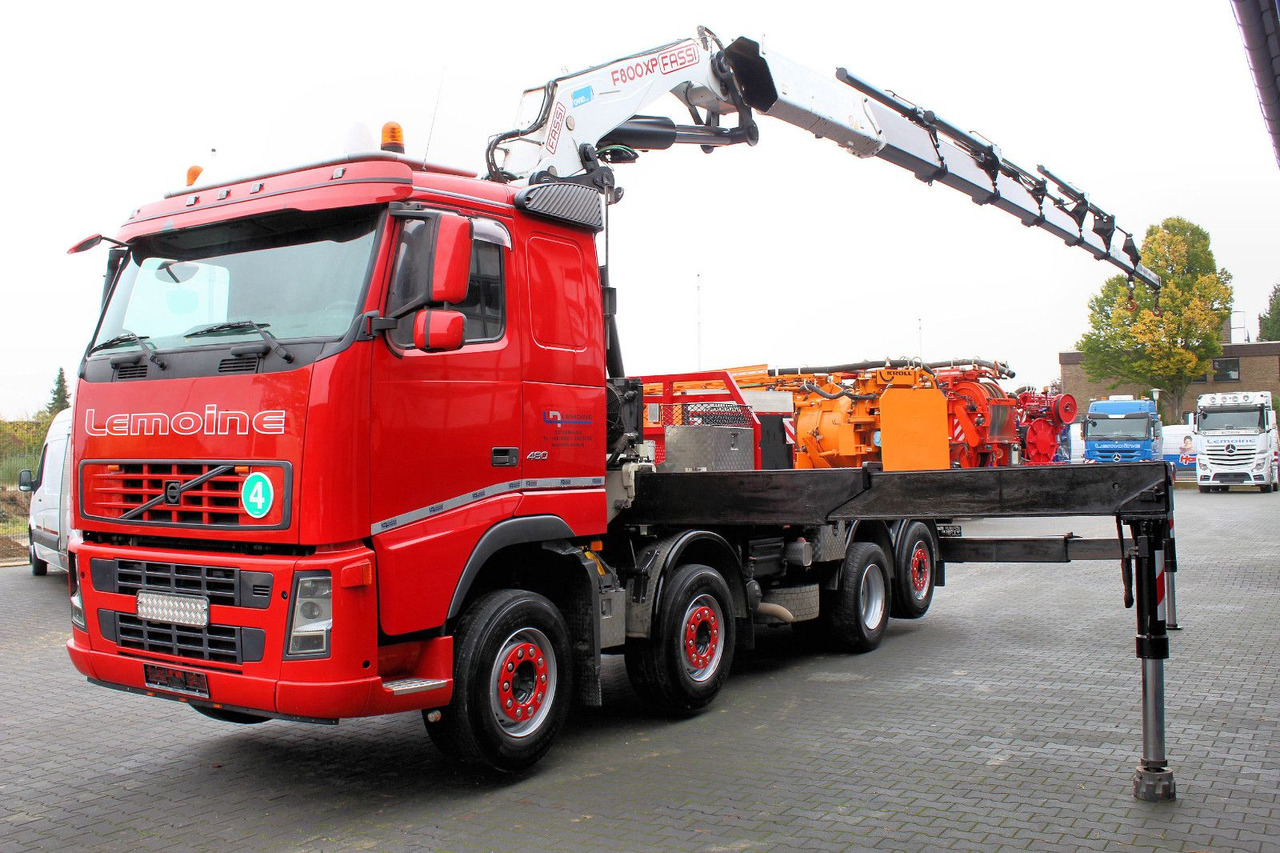 Volvo 480 8x2 Pritsche + FASSI F800XP Kran 6x - Flakbil, Kranbil: bild 3 Volvo 480 8x2 Pritsche + FASSI F800XP Kran 6x - Flakbil, Kranbil: bild 3