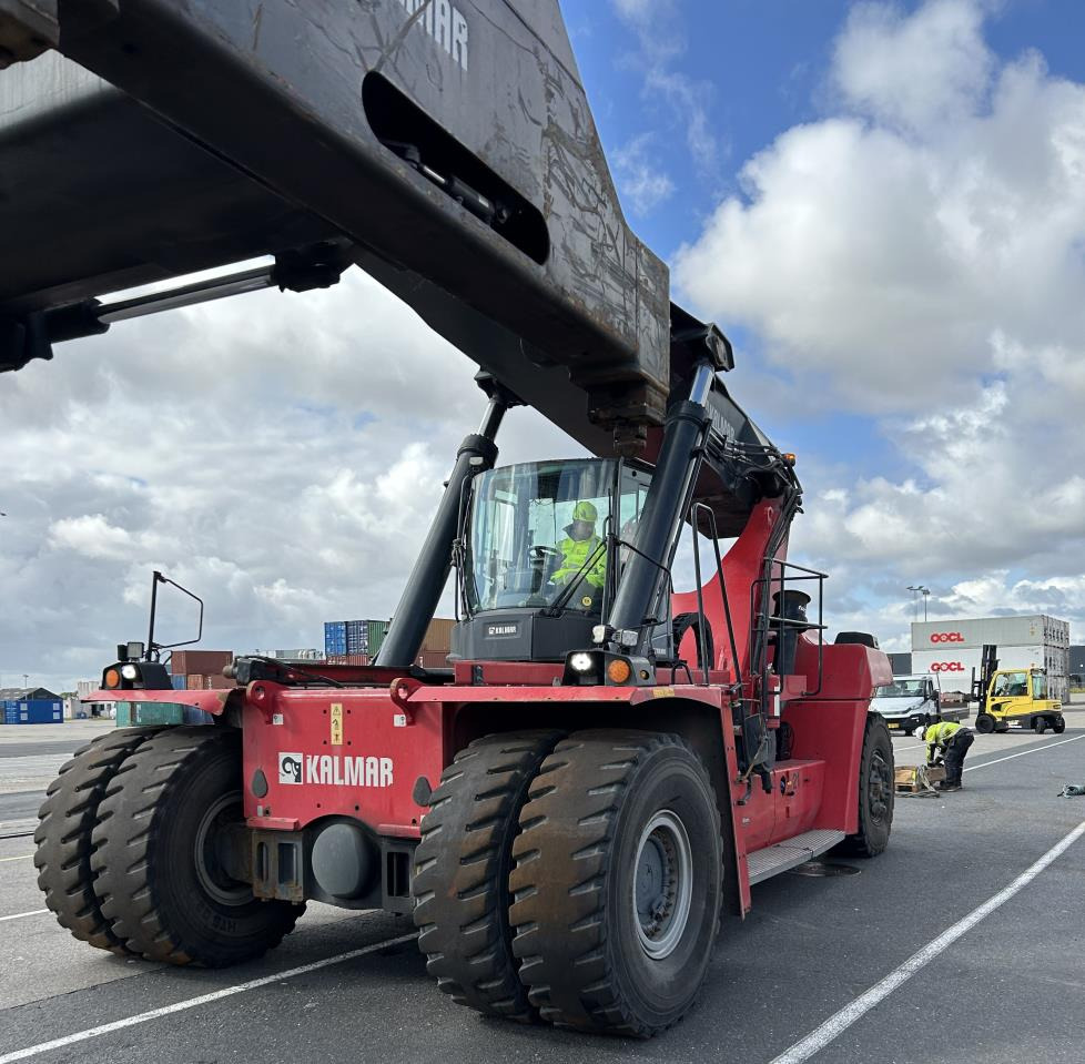 Kalmar DRG450-65S5 - Reachstacker: bild 2 Kalmar DRG450-65S5 - Reachstacker: bild 2