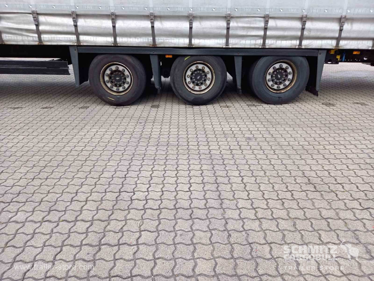 SCHMITZ Auflieger Curtainsider Mega - Kapelltrailer: bild 2 SCHMITZ Auflieger Curtainsider Mega - Kapelltrailer: bild 2