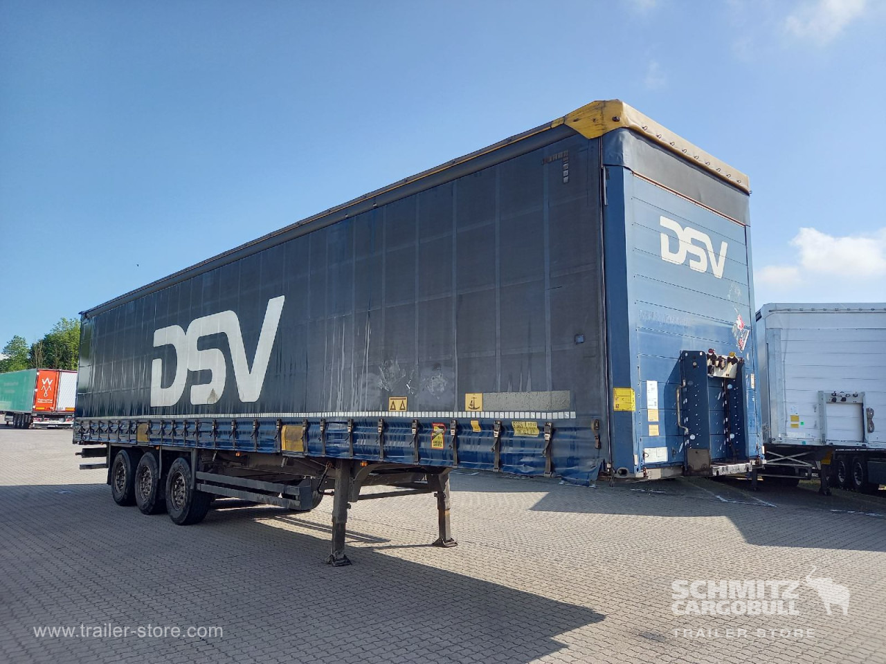 SCHMITZ Auflieger Curtainsider Standard - Kapelltrailer: bild 1 SCHMITZ Auflieger Curtainsider Standard - Kapelltrailer: bild 1