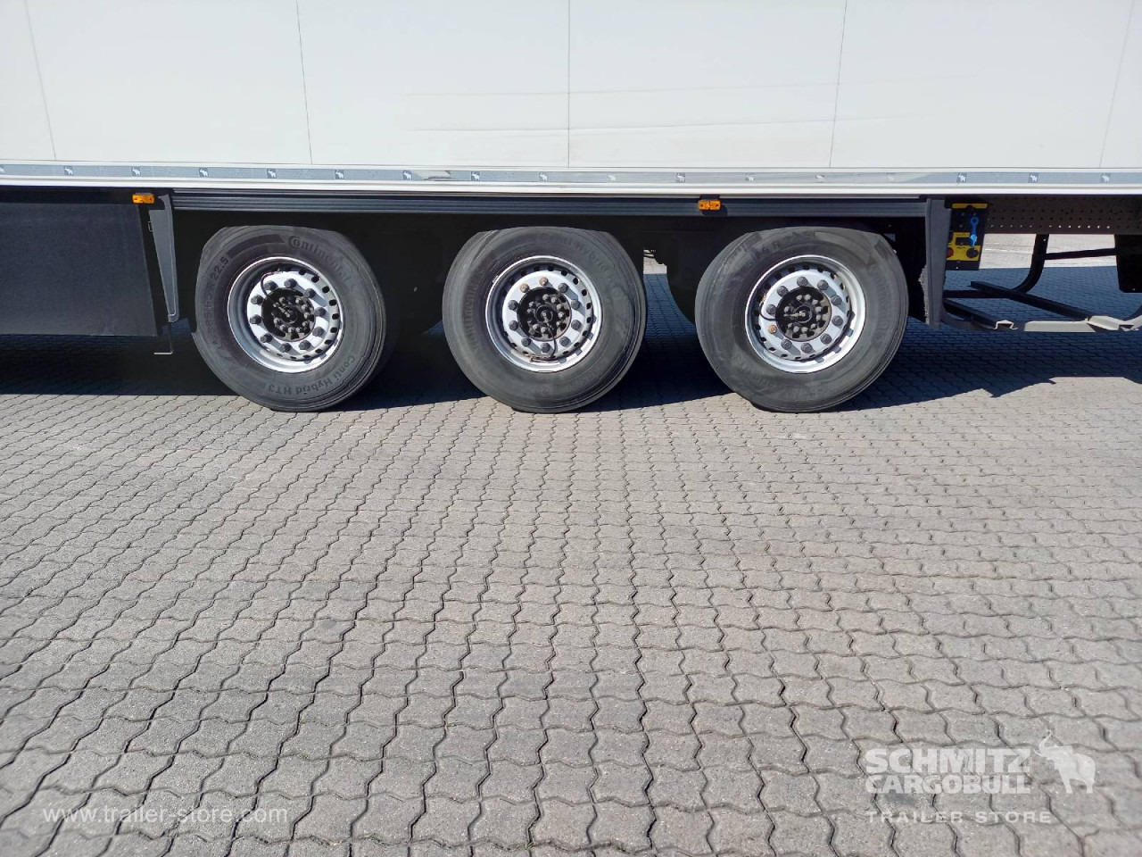 SCHMITZ Auflieger Tiefkühler Standard Double deck - Isotermiska semitrailer: bild 2 SCHMITZ Auflieger Tiefkühler Standard Double deck - Isotermiska semitrailer: bild 2