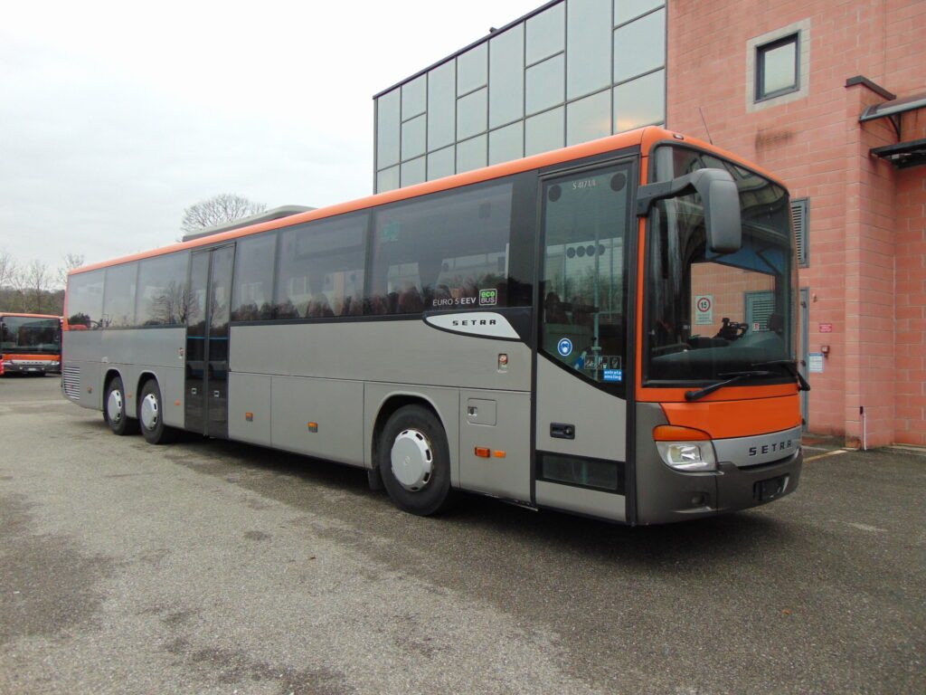 N.1 SETRA S 417 UL – Anno 2009 - Förortsbuss: bild 1 N.1 SETRA S 417 UL – Anno 2009 - Förortsbuss: bild 1