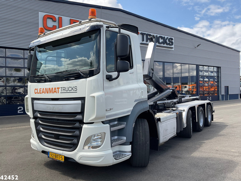 DAF FAK CF 460 Tridem 8x2 Euro 6 VDL 30 Ton haakarmsysteem - Lastväxlare lastbil: bild 1 DAF FAK CF 460 Tridem 8x2 Euro 6 VDL 30 Ton haakarmsysteem - Lastväxlare lastbil: bild 1