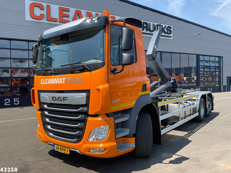 DAF FAN CF 430 VDL 21 Ton haakarmsysteem - Lastväxlare lastbil: bild 1 DAF FAN CF 430 VDL 21 Ton haakarmsysteem - Lastväxlare lastbil: bild 1