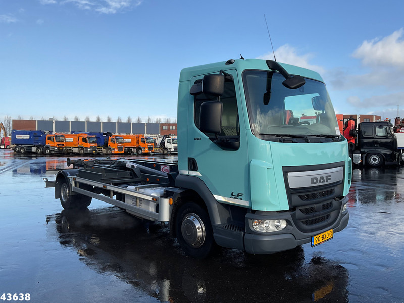 DAF LF 180 Euro 6 14 Ton haakarmsysteem - Lastväxlare lastbil: bild 5 DAF LF 180 Euro 6 14 Ton haakarmsysteem - Lastväxlare lastbil: bild 5