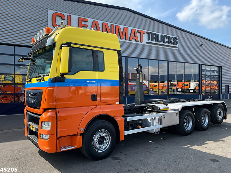MAN TGX 35.440 Euro 6 8x4 26 Ton haakarmsysteem - Lastväxlare lastbil: bild 2 MAN TGX 35.440 Euro 6 8x4 26 Ton haakarmsysteem - Lastväxlare lastbil: bild 2