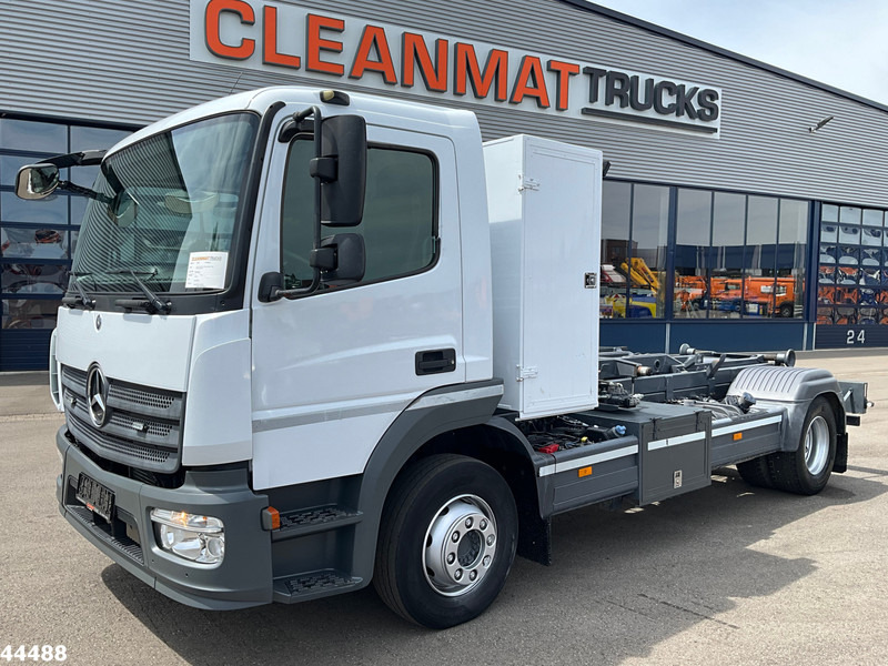 Mercedes-Benz Atego 1218 Euro 6 Manual 7 Ton haakarmsysteem - Lastväxlare lastbil: bild 2 Mercedes-Benz Atego 1218 Euro 6 Manual 7 Ton haakarmsysteem - Lastväxlare lastbil: bild 2