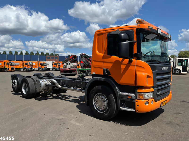Scania P 280 6x2 Chassis Cabine with PTO Just 218.646 km! - Chassi lastbil: bild 5 Scania P 280 6x2 Chassis Cabine with PTO Just 218.646 km! - Chassi lastbil: bild 5