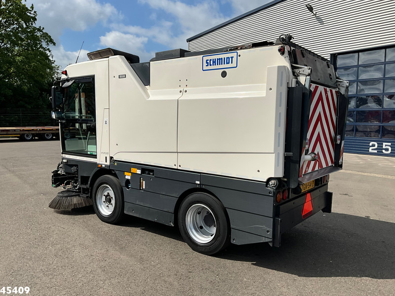 Schmidt Cleango 500 Compact Euro 6 with 3-rd brush - Sopmaskin: bild 4 Schmidt Cleango 500 Compact Euro 6 with 3-rd brush - Sopmaskin: bild 4